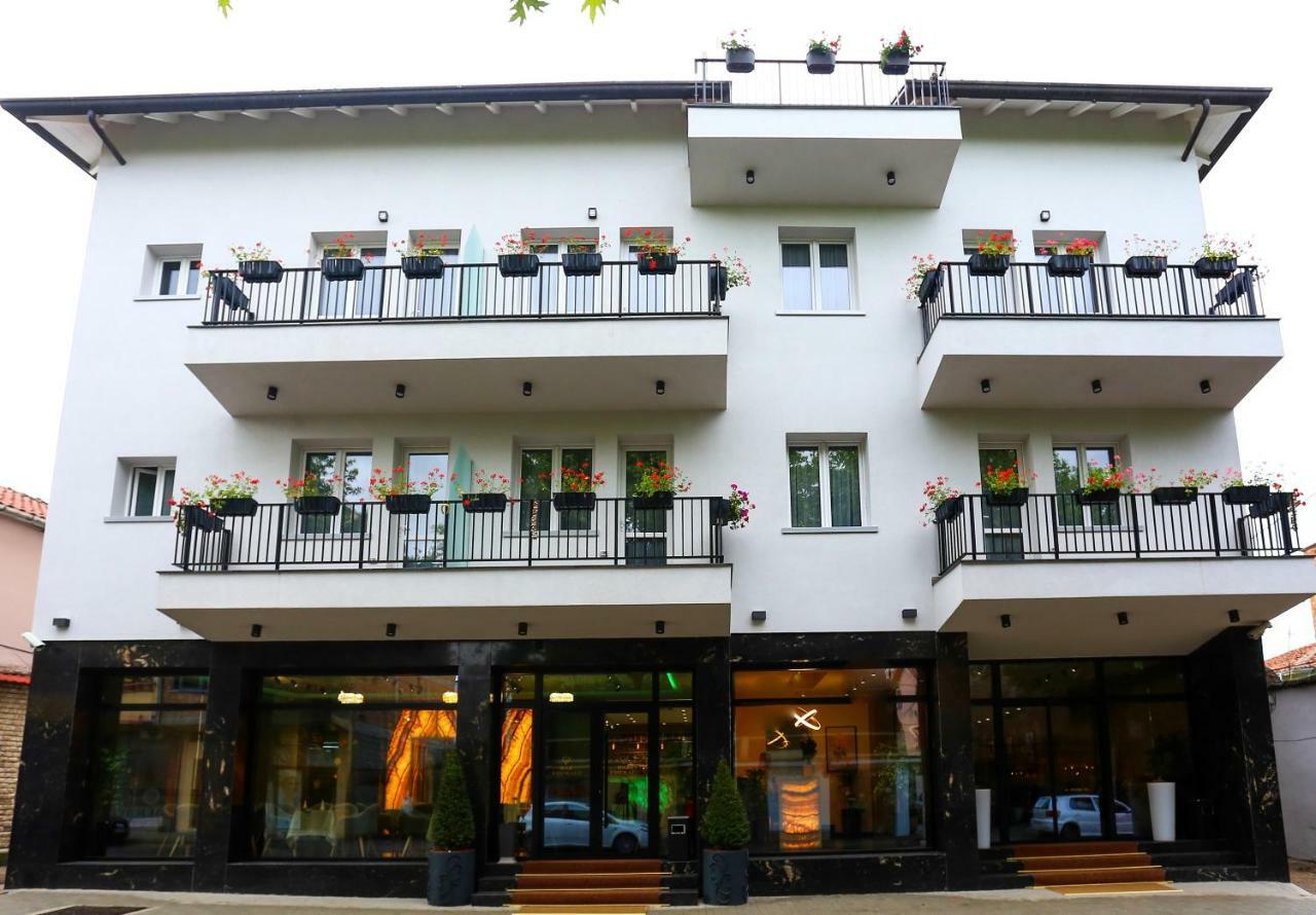 Hotel Emerald Boutique 4*